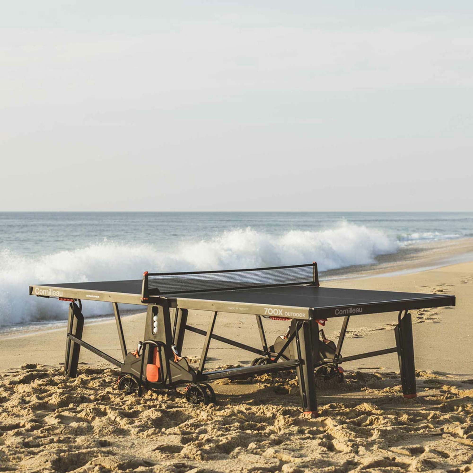 700X Outdoor Table - Black